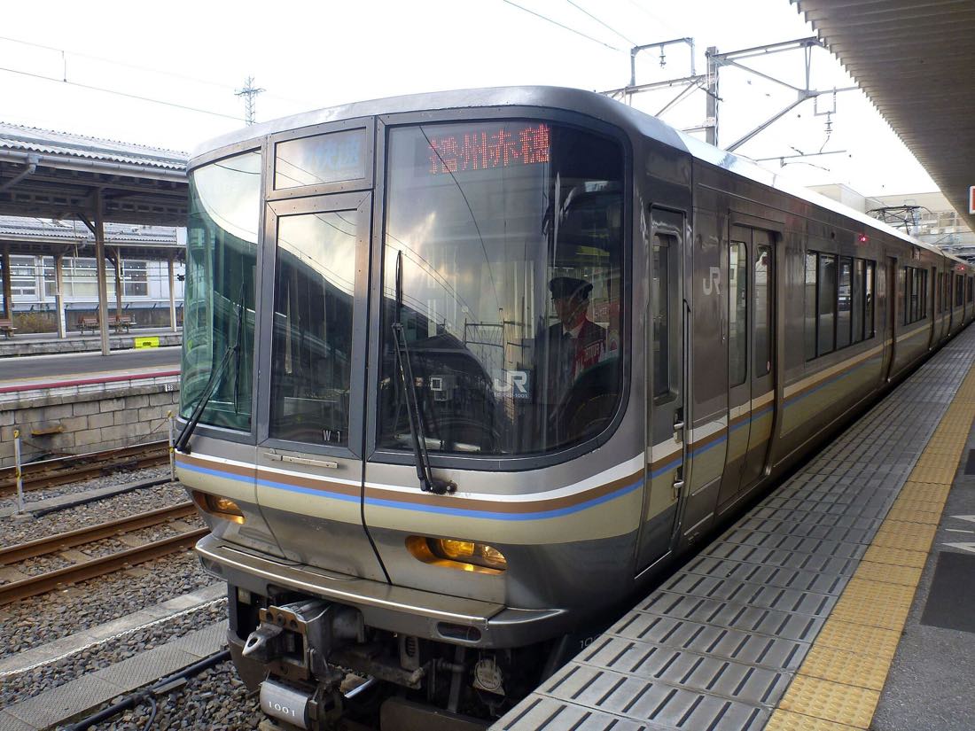 A JR West Special Rapid train, the workhorse of Kansai day trips