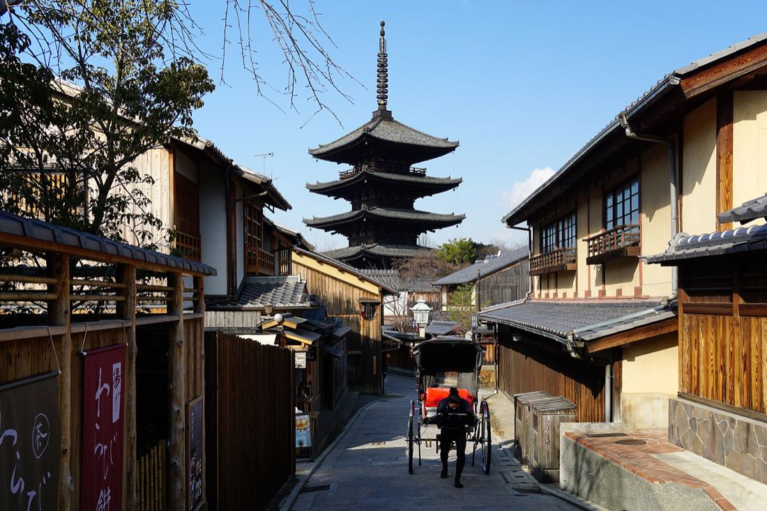 The Yasaka pagoda over a Higashiyama lane in Kyoto